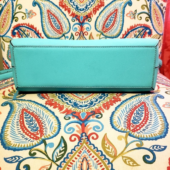 Authentic Kate Spade Handbag w/ Crossbody Strap - Picture 3 of 8